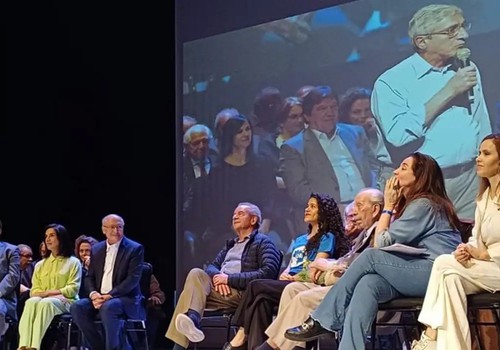 Ato em SP condena anistia e defende democracia e soberania nacional