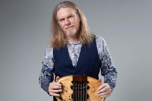 Humberto Gessinger apresenta show "Acústicos Engenheiros do Hawaii" em Patos de Minas em breve