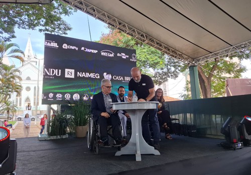 Sebrae e UFU ampliam parceria da metodologia Empresa Simulada para Patos de Minas e Monte Carmelo