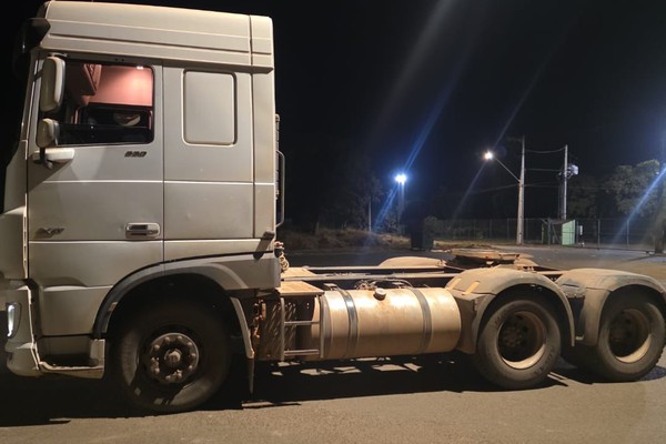 Motorista é preso por receptação após ser flagrado com veículo furtado na BR-352, em Patos de Minas