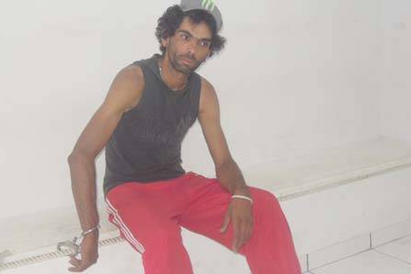 Homem é preso em moto furtada e PM recupera três veículos no final de semana