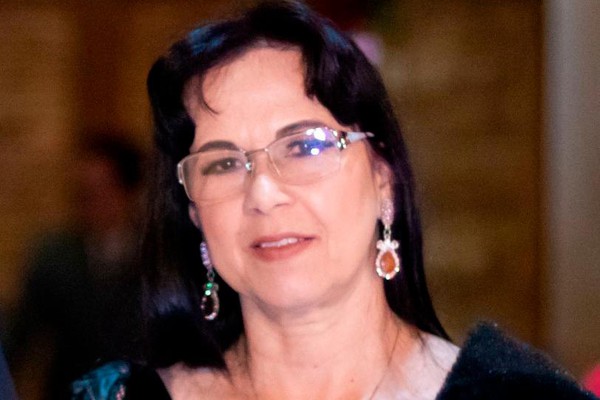 Mulher baleada em tiroteio no Jardim Esperança segue internada em estado grave; irmã pede orações
