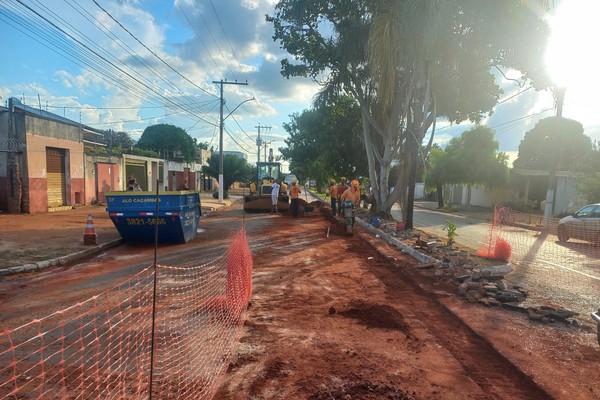 Copasa interdita trecho da avenida Paranaíba para implantação de adutora de água tratada