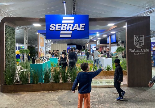 Estande do Sebrae leva Rota do Café do Cerrado Mineiro para a Fenamilho Agro; veja ao vivo