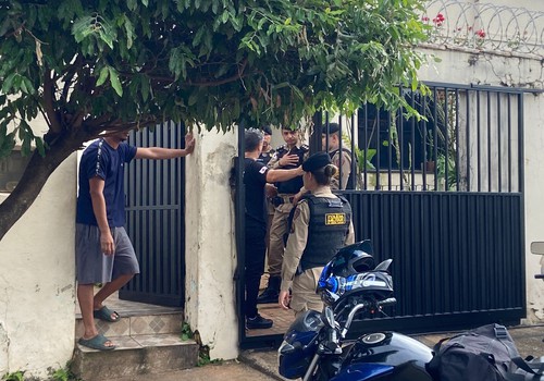 Pertences de idosa vítima de latrocínio são encontrados em casa próxima ao local do crime