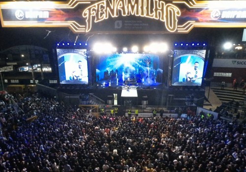 Imagens de drone mostram arena completamente lotada no show do Gusttavo; veja ao vivoLima