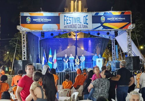Festival de Patrimônio Cultural é aberto em Patos de Minas com muitas atrações