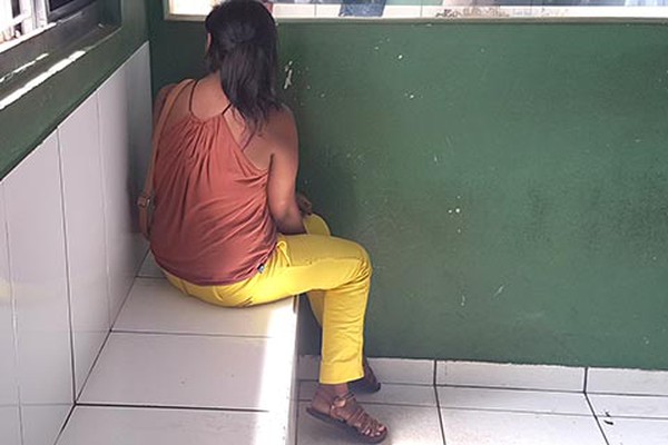Mulher leva cocaína para o namorado internado em hospital de Patos de Minas e acaba presa