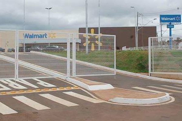 Com expectativa de grandes ofertas, cerimônia com autoridades vai inaugurar Walmart