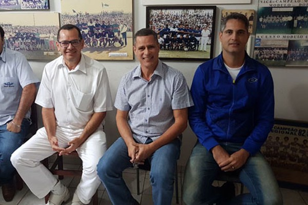 URT recebe proposta para trocar parte do Zama Maciel em estádio e centro de treinamento