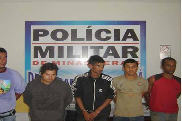 PM de Arapuá prende quadrilha após furto de animais em fazenda