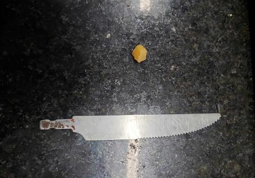 Dupla em situação de rua é presa após furto de pastas de dente para trocar por crack em Patos de Minas