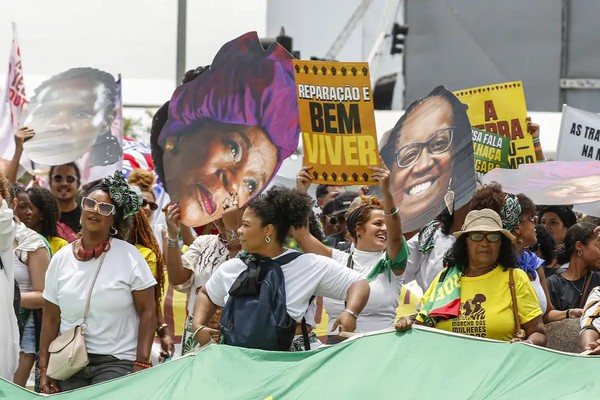 Marcha em Brasília une mulheres de todo país na luta contra o racismo