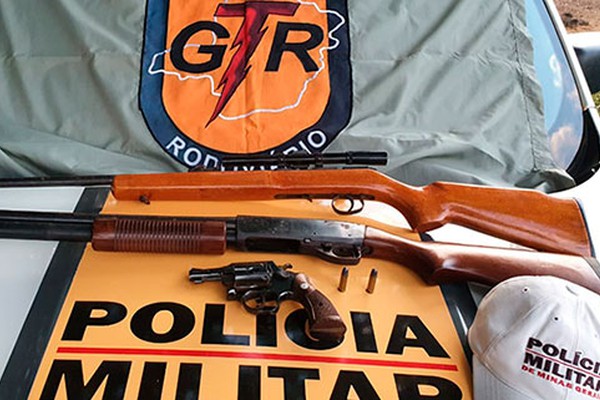 Após encontrar registros de armas vencidos na MG190, homem é preso com 3 armas