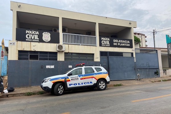 Após furtar fiação, jovem esconde-se na casa da avó e acaba preso também por descumprir medida protetiva