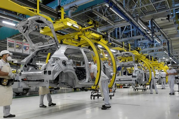 Atividade econômica brasileira cresce 0,4% em agosto