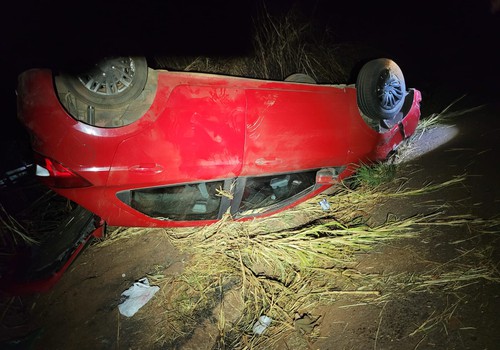 Condutor é preso por dirigir sem habilitação após capotamento na BR-352 em Lagoa Formosa
