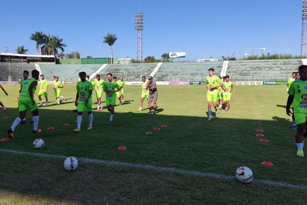 Mamoré já está em Divinópolis e se prepara para partida que vale o acesso ao Módulo ll do Mineiro