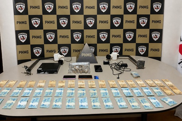 Polícia apreende mais de R$ 50 mil em dinheiro em operação contra o tráfico em Celso Bueno