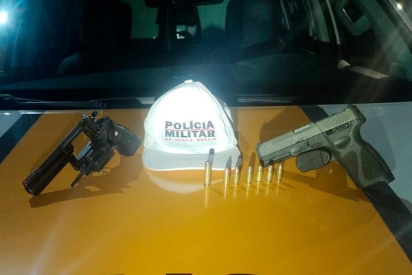 Passageiro de carro de aplicativo é preso com pistola e revólver na MGC 354, em Patos de Minas