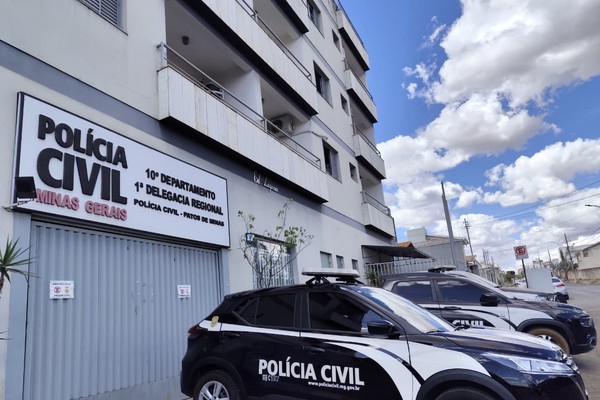 Atirador que abriu fogo contra carro e moto é indiciado por 5 tentativas de homicídio