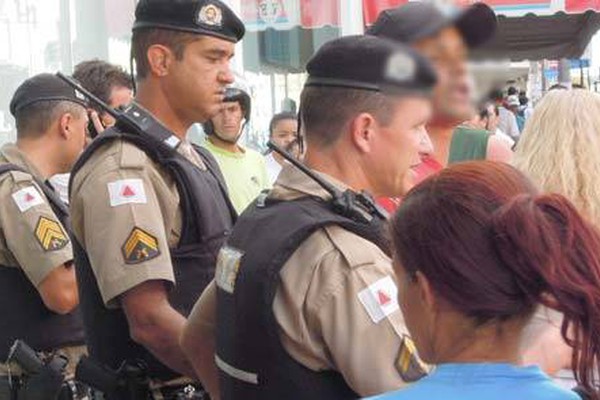 Rapaz é contido ao tentar usar dinheiro do auxílio-tratamento para comprar drogas