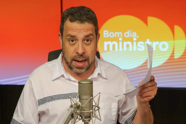 Fim da escala 6x1 deve aumentar produtividade, diz Boulos
