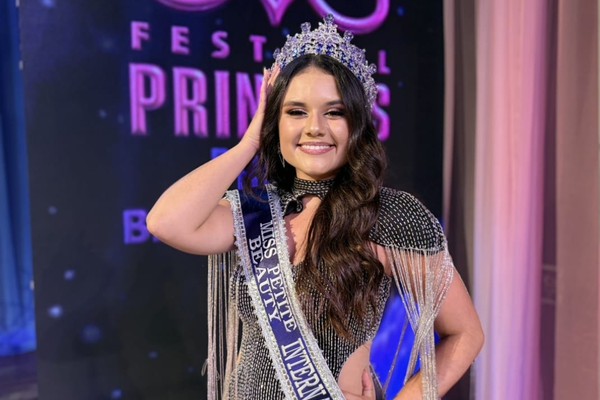 Patense Emanuelly Ferreira é oficialmente coroada Miss Beauty Internacional