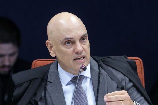 Moraes vota por perda imediata do mandato de Zambelli
