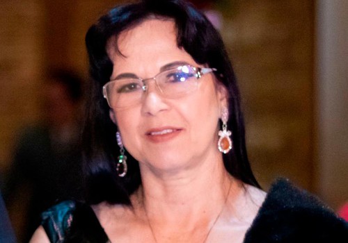 Mulher baleada em tiroteio no Jardim Esperança segue internada em estado grave; irmã pede orações