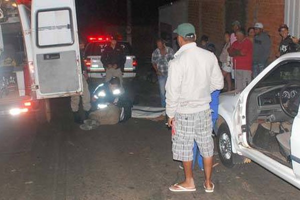 Porta de carro é arrancada em grave acidente e condutor é preso por embriaguez