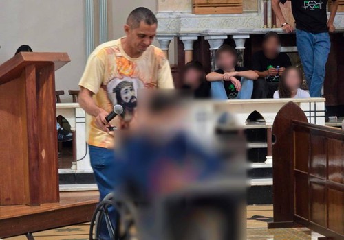 Polícia prende homem que usou os próprios filhos para tirar dinheiro dos fiéis em Patos de Minas