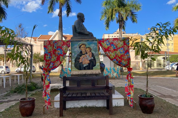 Movimentação de barraquinhas da Festa de Santo Antônio começa nesta quarta-feira (5)