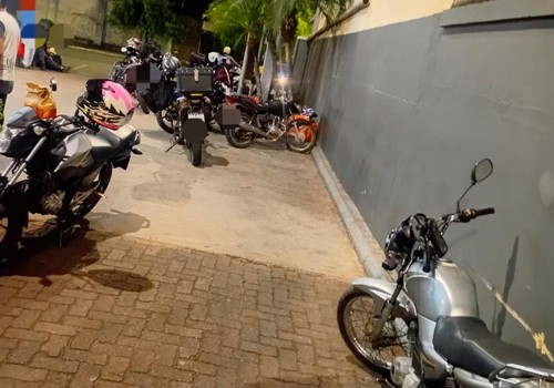 Motoboys reclamam de prejuízos e desrespeito do Ifood em Patos de Minas