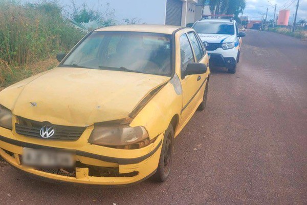 Motorista sem habilitação é preso após bater na traseira de carro na Avenida Marabá