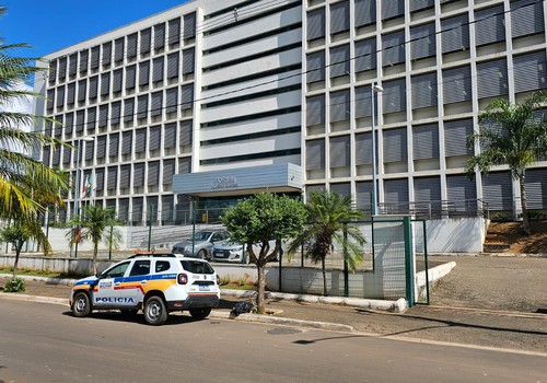 Defesa de professor suspeito de abusar de crianças nega as acusações e esclarece que não houve prisão