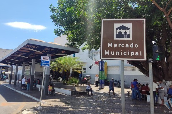 Camila é agredida com socos, tem parte do cabelo cortado e acaba presa após confusão no Mercado Municipal