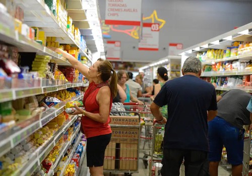 Mercado financeiro reduz previsão da inflação para 4,85%