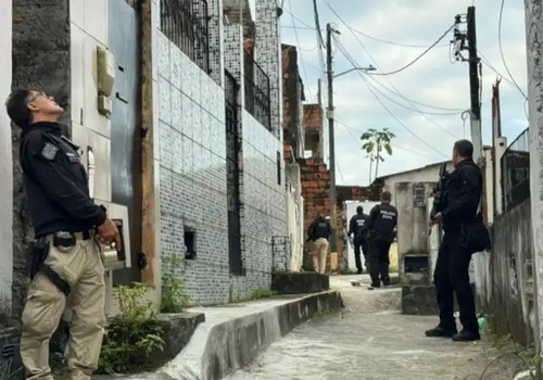Ação contra o Comando Vermelho na Bahia prende 35; 1 pessoa foi morta
