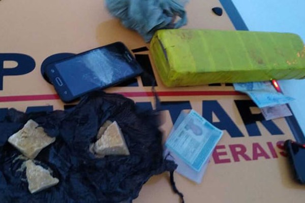 PM Rodoviária prende motorista de 35 anos que transportava crack e maconha na BR462