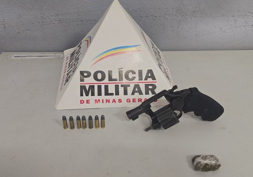 Motociclista é preso por disparar contra antena de rádio da PM em Patos de Minas