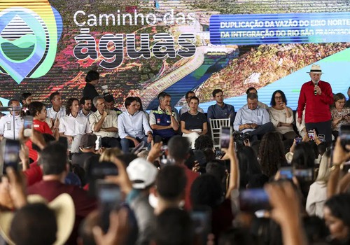 São Francisco: Lula autoriza duplicação de bombeamento do Eixo Norte