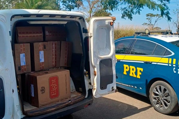 PRF prende homem com 25000 maços de cigarro contrabandeados do Paraguai