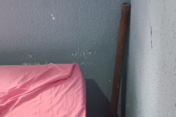 Mulher denuncia estupro, agressão e cárcere privado e suspeitos acabam presos em Patos de Minas