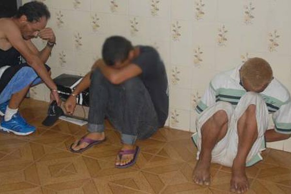 PC vai em busca de objetos furtados e encontra pés de maconha e revólver
