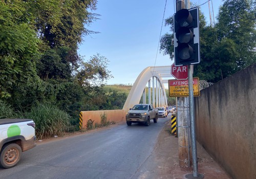 Prefeitura aposta em semáforos para tentar reduzir congestionamentos na Ponte do Arco