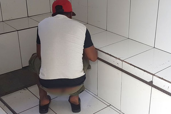 Poucos dias após deixar o Presídio, homem furta manequim em loja e é preso novamente