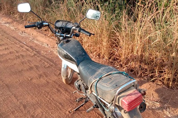 Condutor sem CNH é preso em moto sem placa e com motor de outro veículo