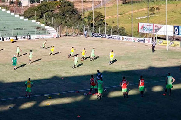 Mamoré contrata mais um lateral e se prepara para o primeiro amistoso da temporada