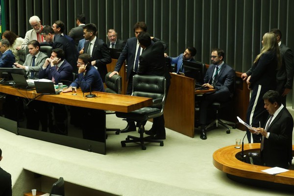 Câmara aprova em segundo turno PEC da Segurança Pública